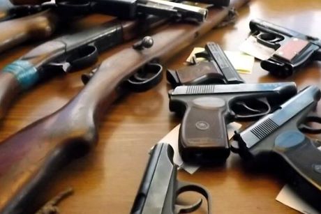 Возможность получения лицензии на оружие при наличии снятой или погашенной судимости за преступление, связанное с незаконным оборотом оружия
